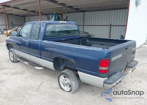 2001 Dodge Ram 1500 St z USA, uszkodzony, nr VIN 3B7HF13Y01M555876